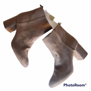 Women's Faux Suede Boots - Old Navy Size 9 NWT